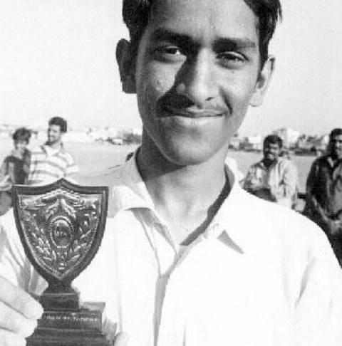 MS Dhoni Early Life
